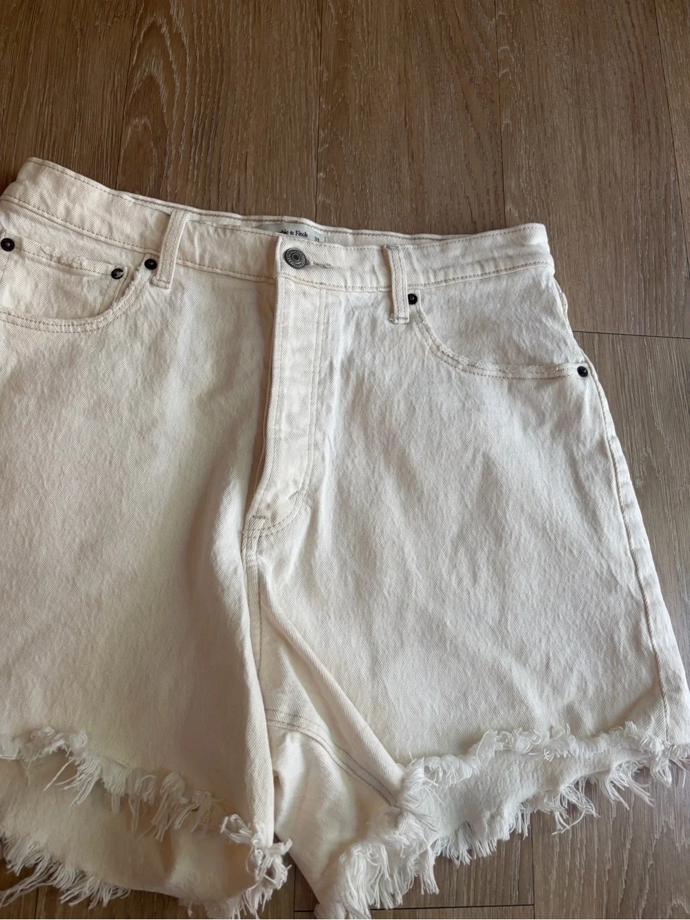 Abercrombie & Fitch make me